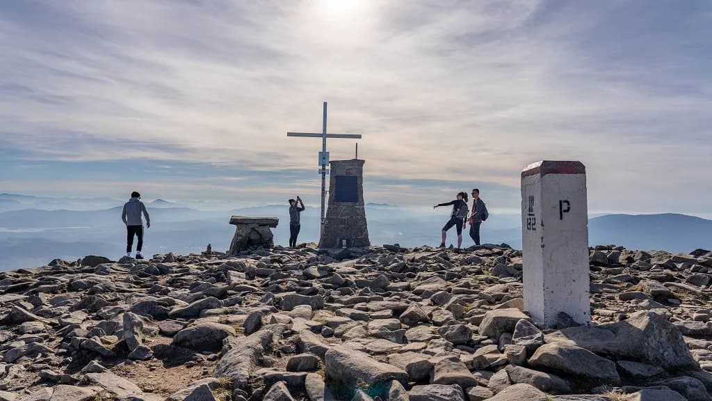 Babia Góra szlaki ile się idzie - poznaj trasy i czas wędrówki