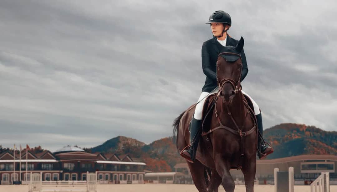 Jak jeździć na koniu - proste techniki i sprzęt dla początkujących