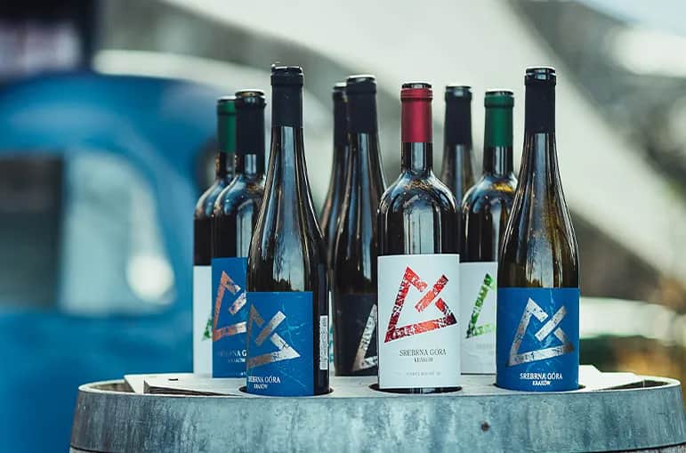 Gdzie kupić wino Srebrna Góra? Sprawdź najlepsze oferty i miejsca